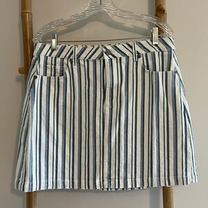 LOFT denim striped mini EUC